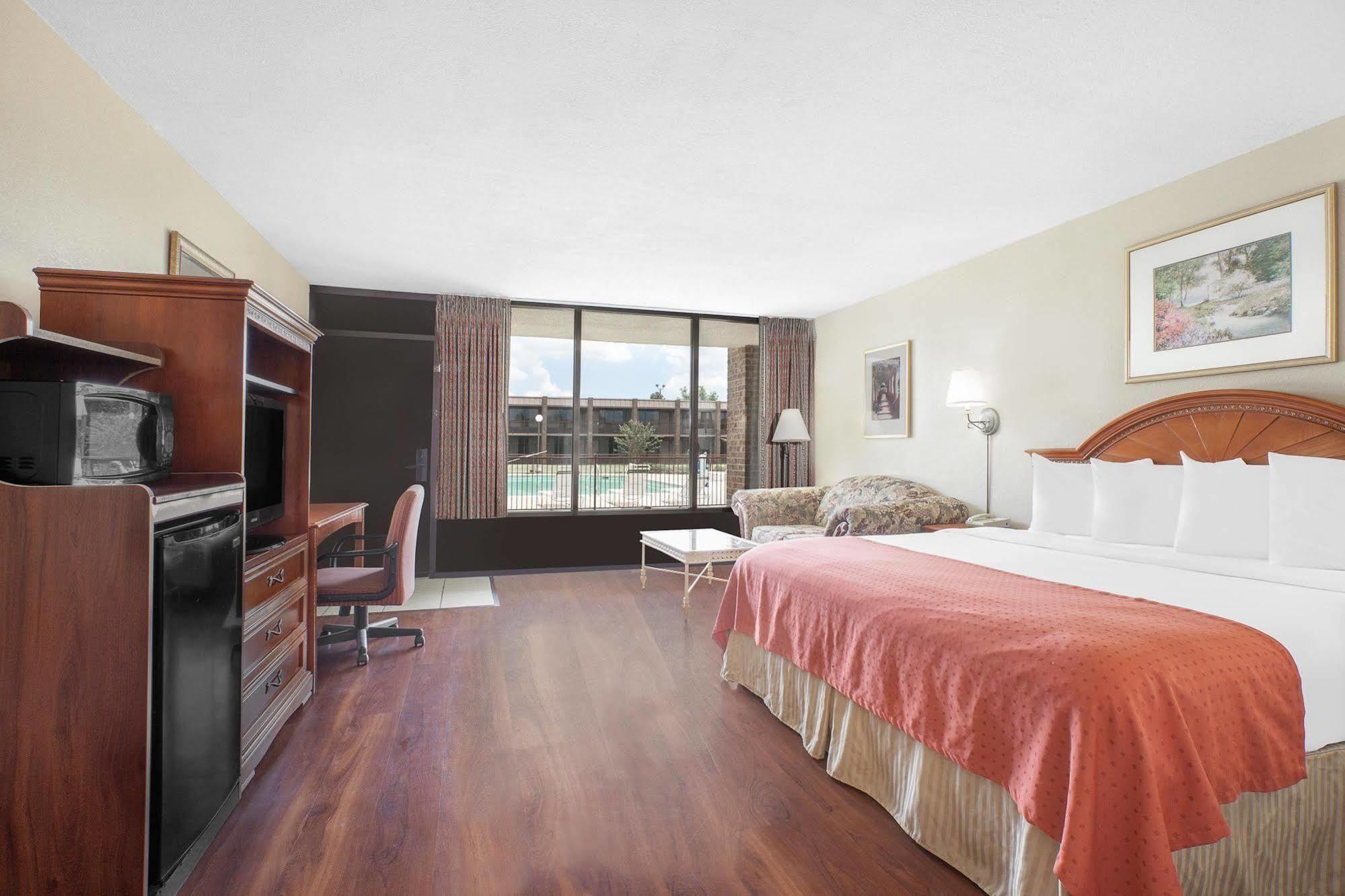 เบย์มอนต์ บาย วินด์แฮม ปารีส Motel ภายนอก รูปภาพ